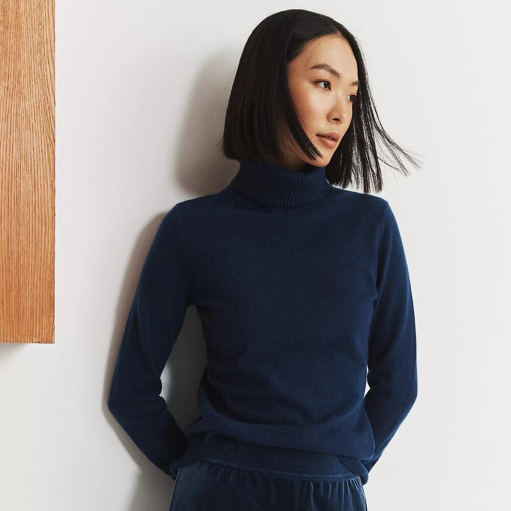Lands' End Navy Blue 100% Cashmere Turtleneck Sweater Women's Knit - Picture 2 of 6